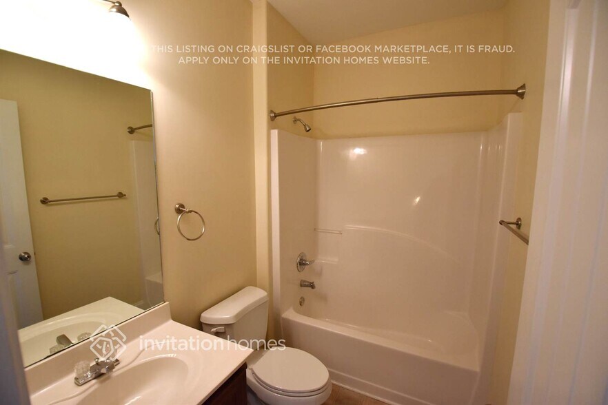 Building Photo - 5340 Hopewell Manor Dr