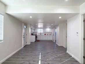 Building Photo - 5970 Locust Ave