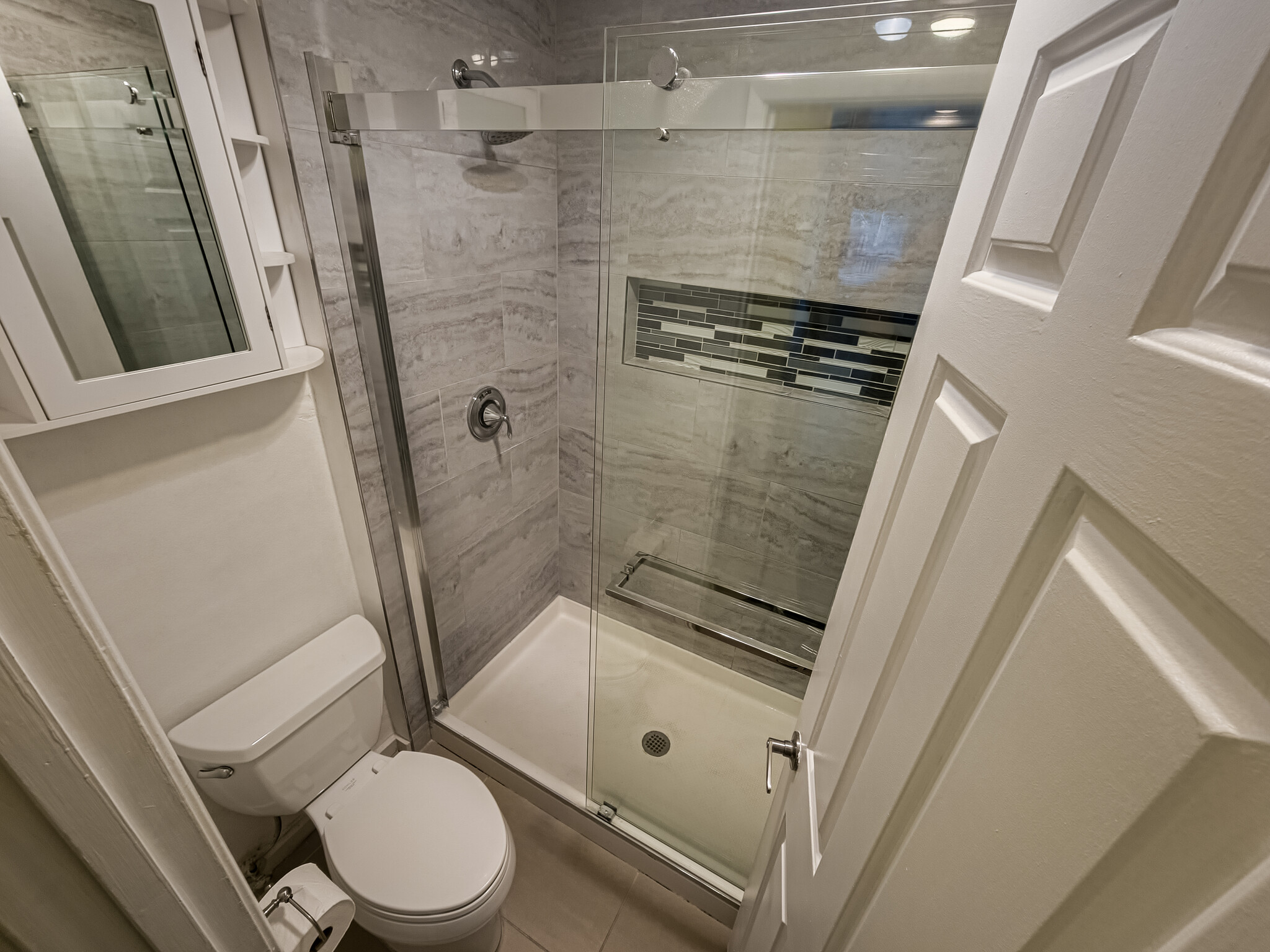 Master Bathroom - 1315 A St