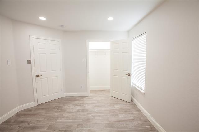 Building Photo - 9900 Presthope Dr