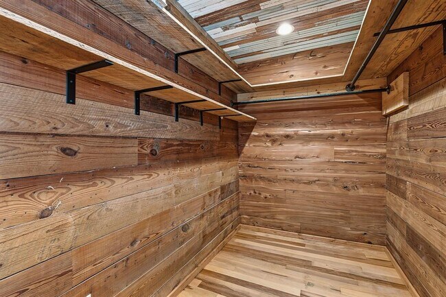 Building Photo - 1148 Gunter St