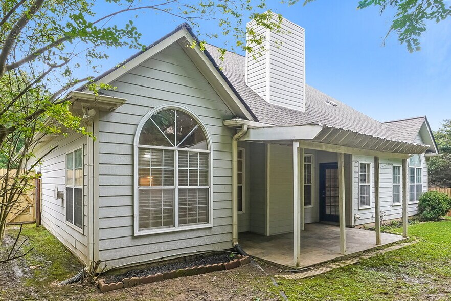 Building Photo - 725 Claiborne St