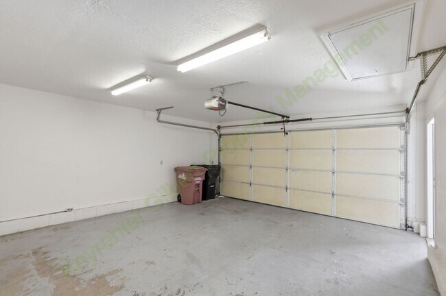 Building Photo - Updated South Scottsdale Gem Near Old Town – No HOA!