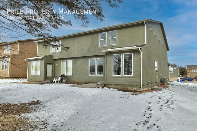 Building Photo - 310 N Ferrel St