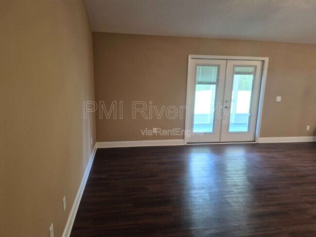 Building Photo - 53671 Carrington Dr
