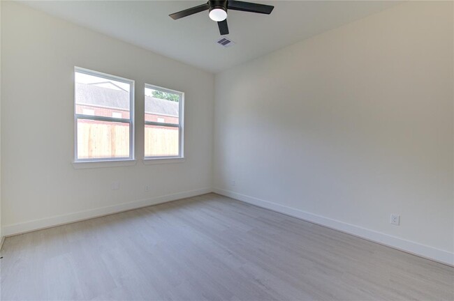 Building Photo - 4336 Avron Drive