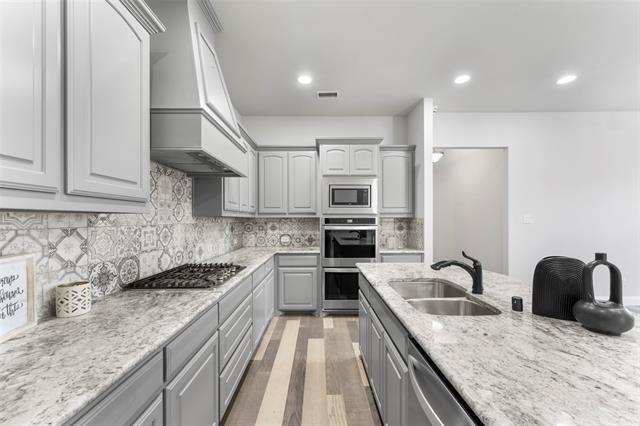 Building Photo - 7581 Sevie Ln