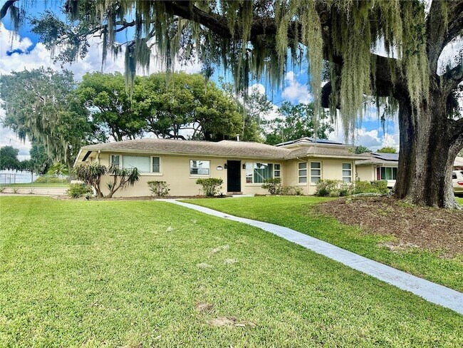 Building Photo - 1105 N Lake Otis Dr SE
