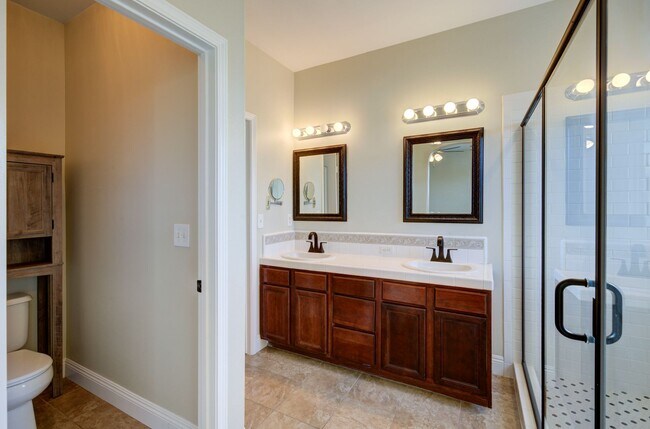 Building Photo - 1723 N Mont Blanc Ln