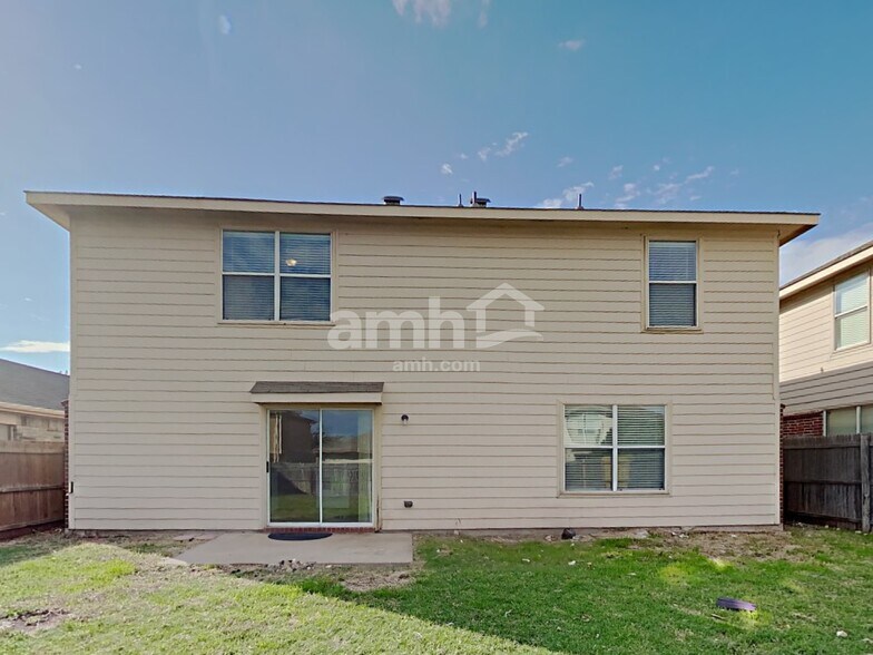 Building Photo - 7152 Little Mohican Dr