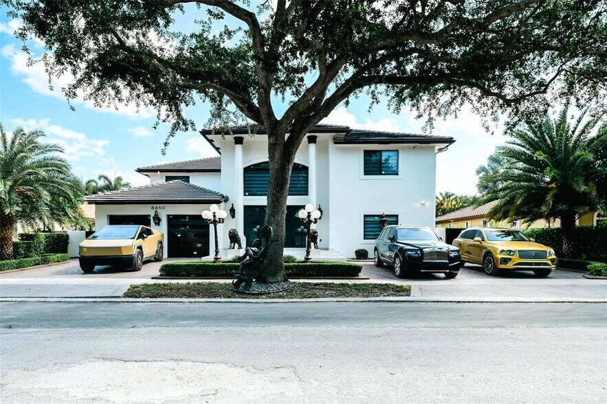 Primary Photo - 8450 NW 169th Ter