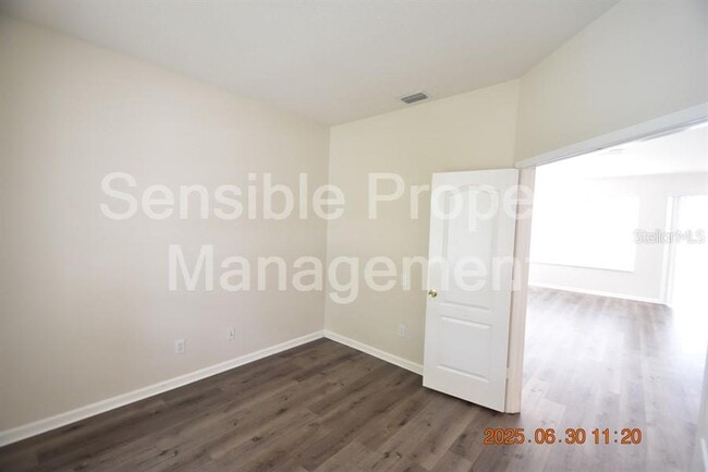 Building Photo - 11570 Misty Isle Ln
