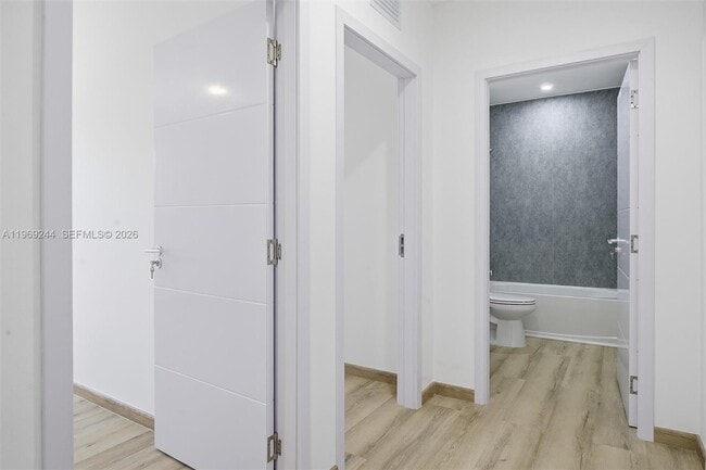 Building Photo - 936 NW 10th St