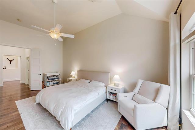 Building Photo - 9964 Madrone Dr