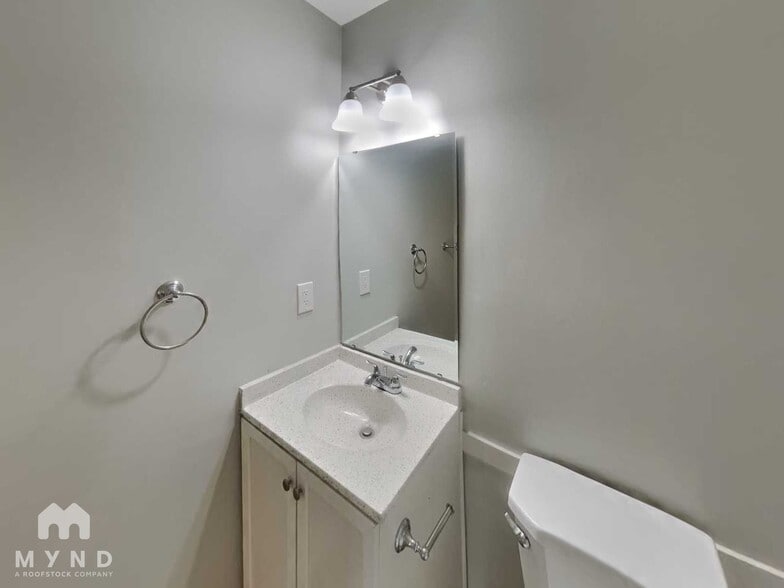 Building Photo - 1513 Pomona Dr