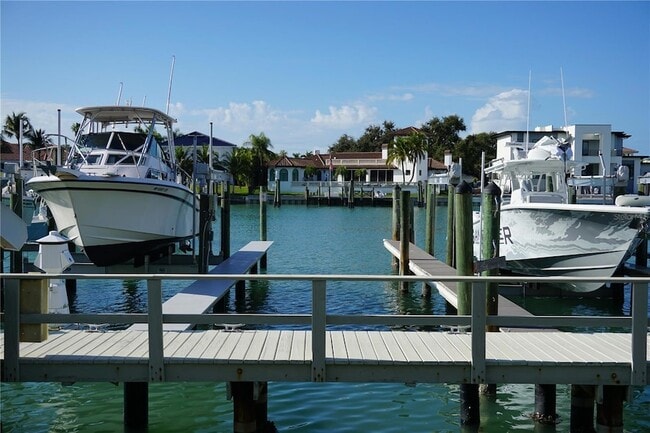 Building Photo - 534 Pinellas Bayway S