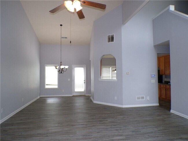 Building Photo - 53 Ferguson Dr
