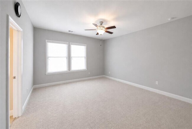 Building Photo - 1035 Birchdale Dr