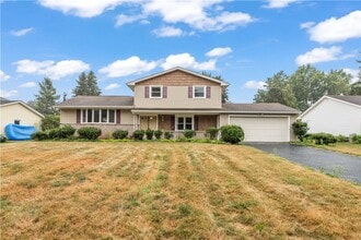 Building Photo - 75 Old Meadow Dr