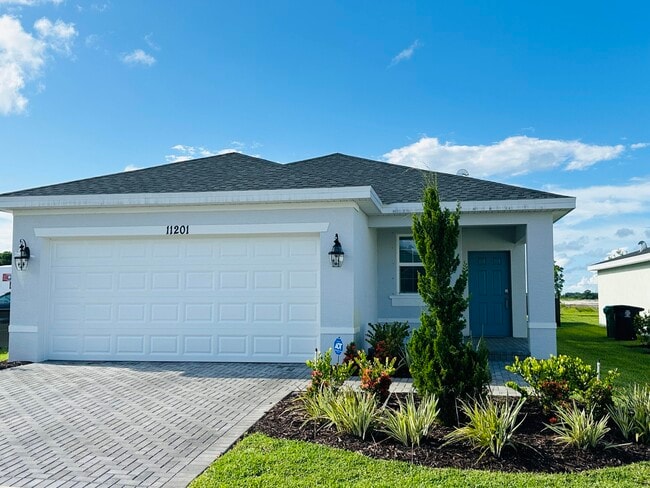 Primary Photo - 11201 Fernbrook Dr