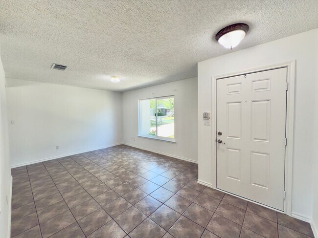 Building Photo - 7817 Marble Ridge Dr