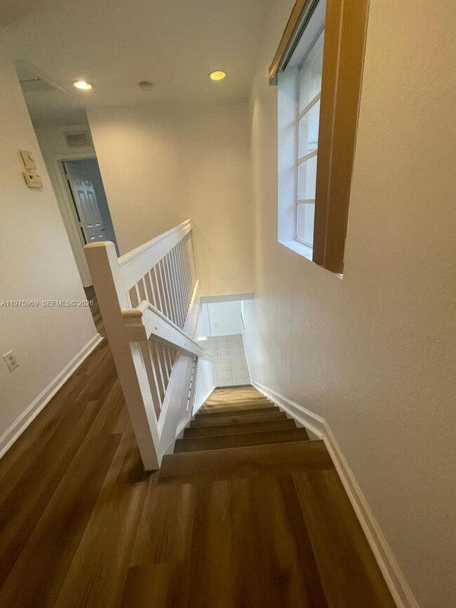 Building Photo - 8344 SW 27th St