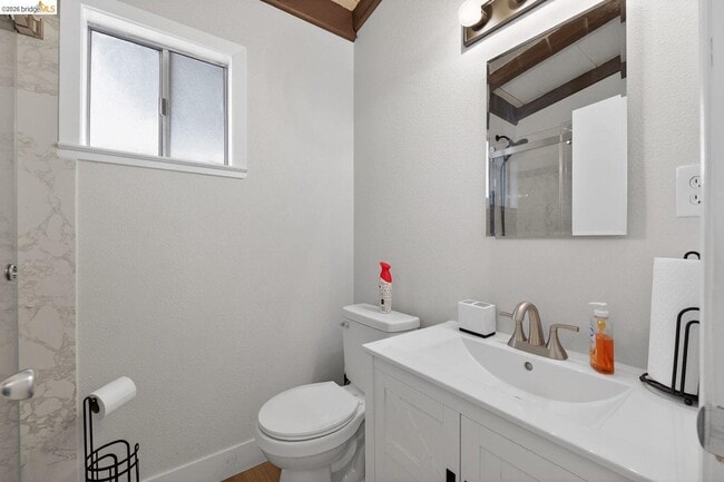 Building Photo - 16 Bryan Ave