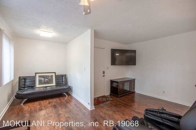 Building Photo - 1 br, 1 bath House - 68-077 Au Street #2B