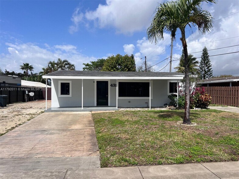 Building Photo - 431 NE 58th Ct