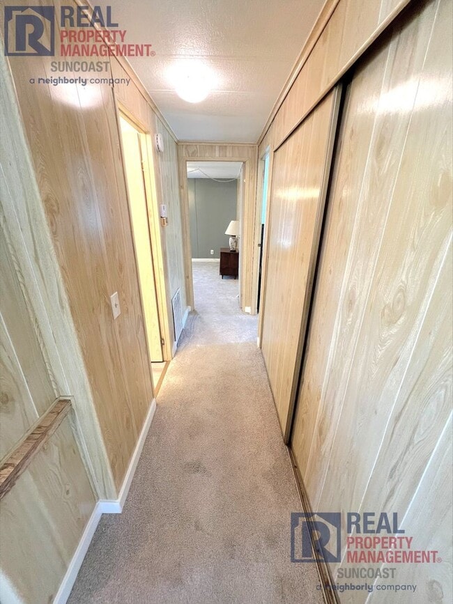 Building Photo - 4929 Sea Island Ave