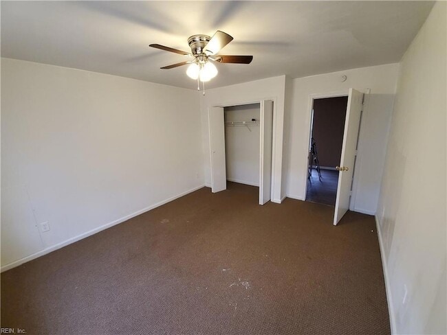 Building Photo - 1536 W 40th St