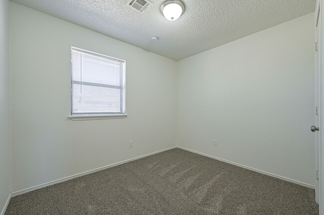 Building Photo - 10906 Penrith Ln