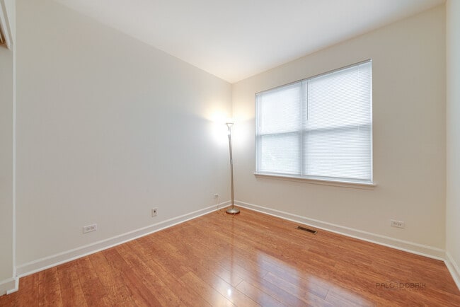Building Photo - 1322 Prescott Dr