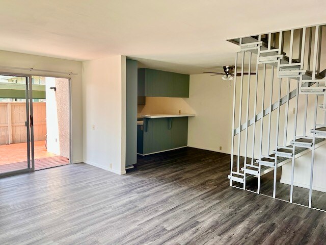 Building Photo - 10131 Caminito Zar