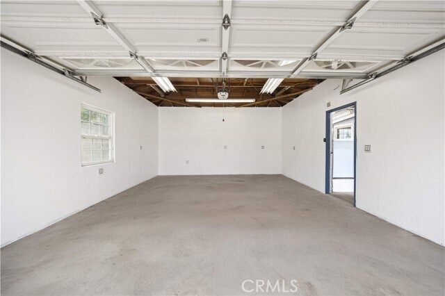 Building Photo - 350 Juanita Ave