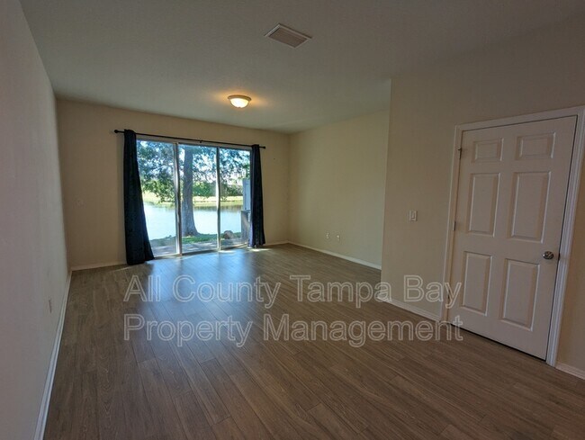 Building Photo - 4759 White Sanderling Ct