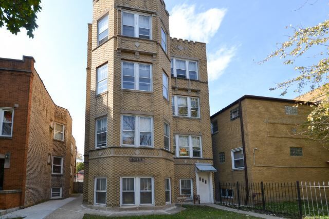 Building Photo - 6329 N Artesian Ave