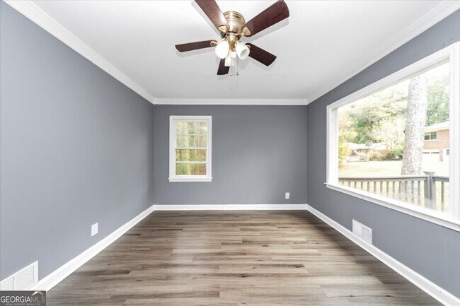 Building Photo - 4161 Tell Rd SW