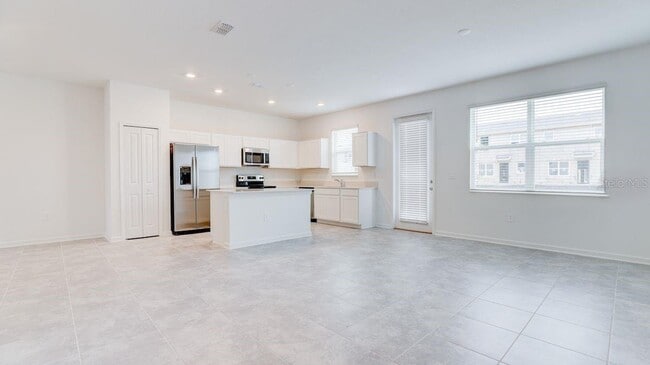 Building Photo - 248 Nine Iron Dr