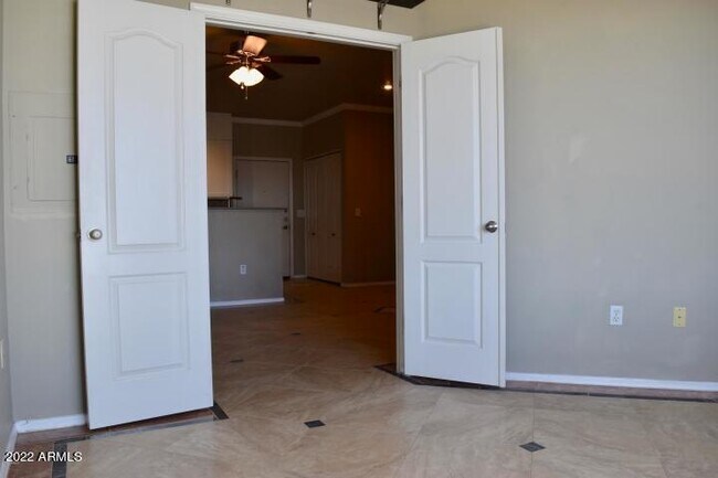 Building Photo - 1701 E Colter St