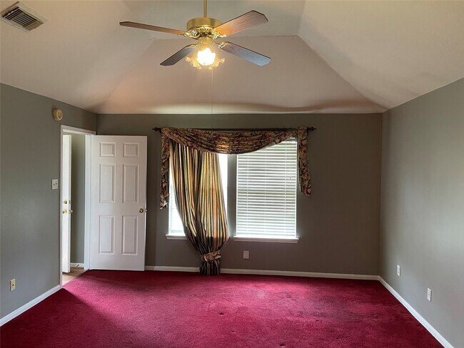 Building Photo - 2922 Russett Pl W