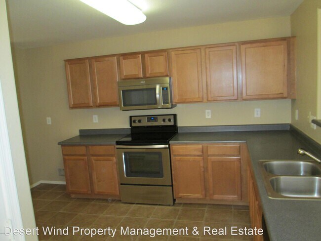 Building Photo - 40565 N Glen Meadows Ln