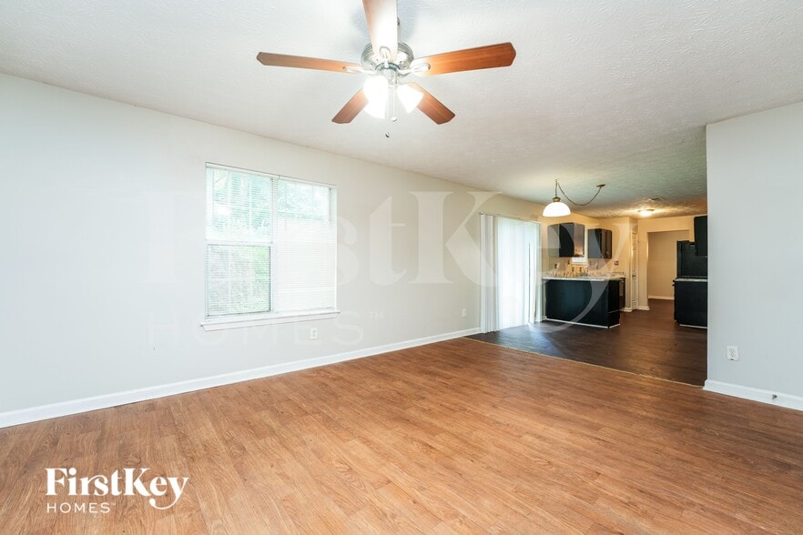 Building Photo - 7166 Stonebrook Ln