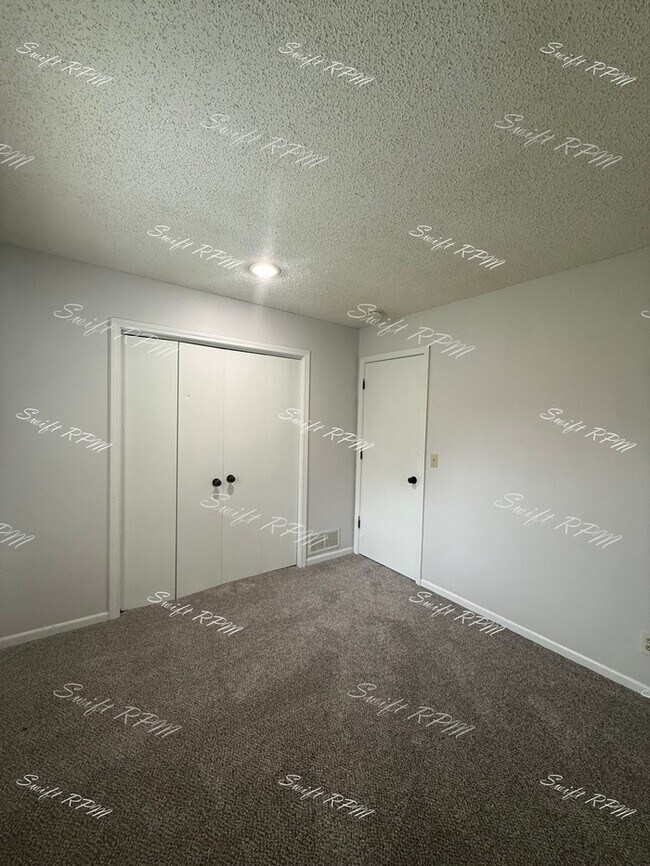Building Photo - 6704 W 150th St