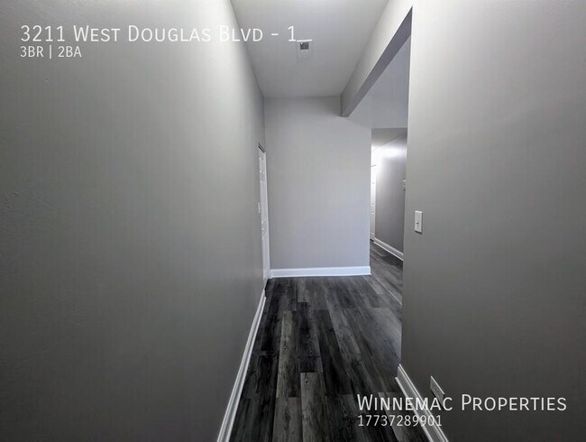 Building Photo - 3211 W Douglas Blvd