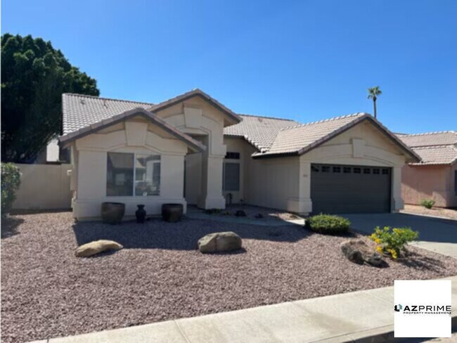 Primary Photo - HAPPY HOME