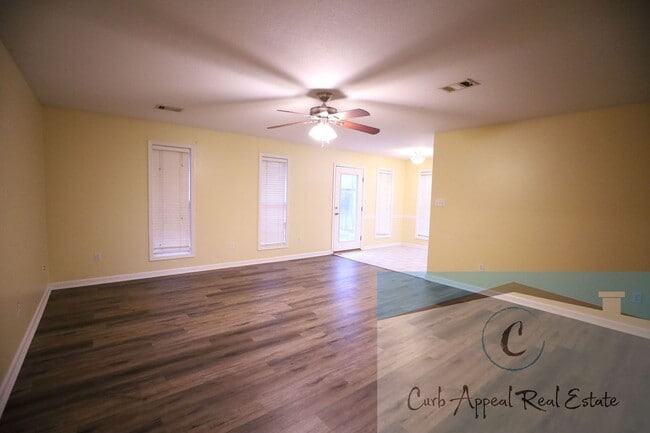 Building Photo - 3704 Keely Dr
