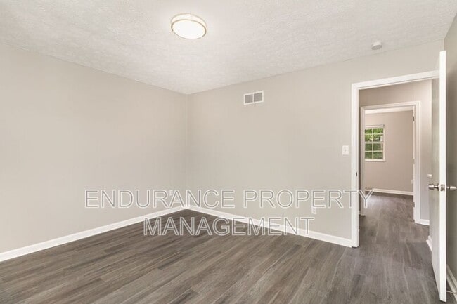 Building Photo - 4600 Glenway Ave