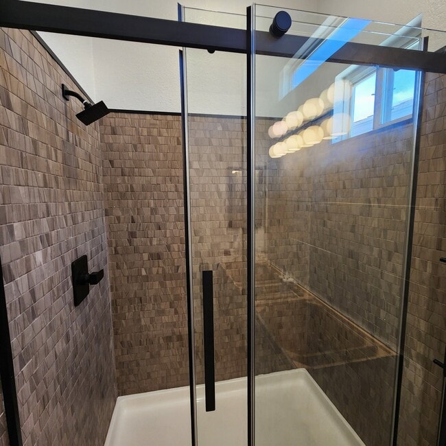 Building Photo - 44010 Royal Troon Dr
