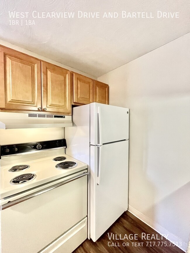 Building Photo - Newly-renovated 1-Bed Convenient to I-83 &...